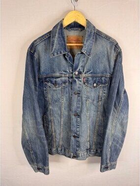 Levis Mens Denim Trucker Jacket Medium Wash Blue Cotton Size XL 70507-0481